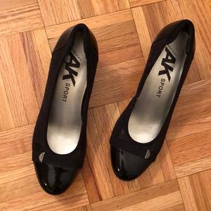 Anne Klein Black Heels NEVER WORN